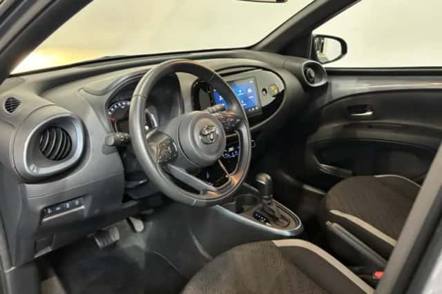 Toyota Aygo X (2025) thumbnail 2