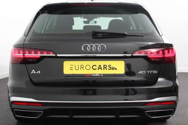 Audi A4 (2023) thumbnail 5