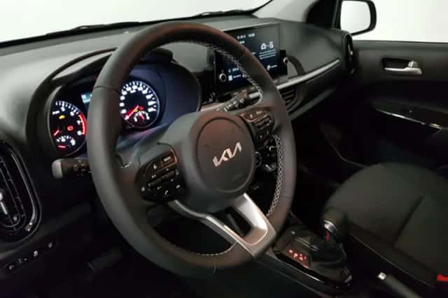 Kia Picanto (2023) thumbnail 2