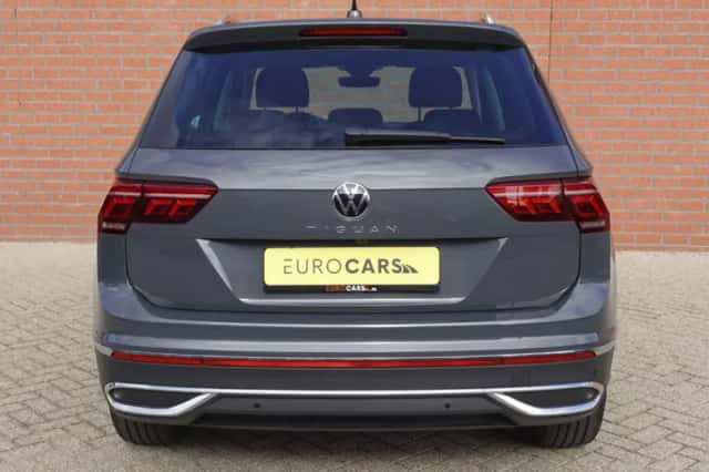 Volkswagen Tiguan (2024) thumbnail 3