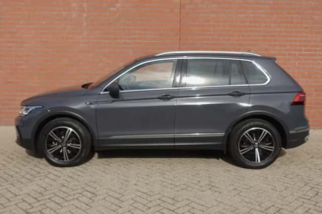 Volkswagen Tiguan (2024) thumbnail 5