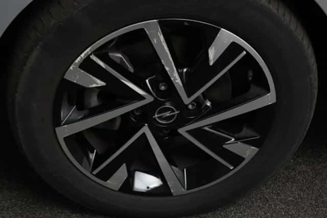 Opel Corsa (2025) thumbnail 3