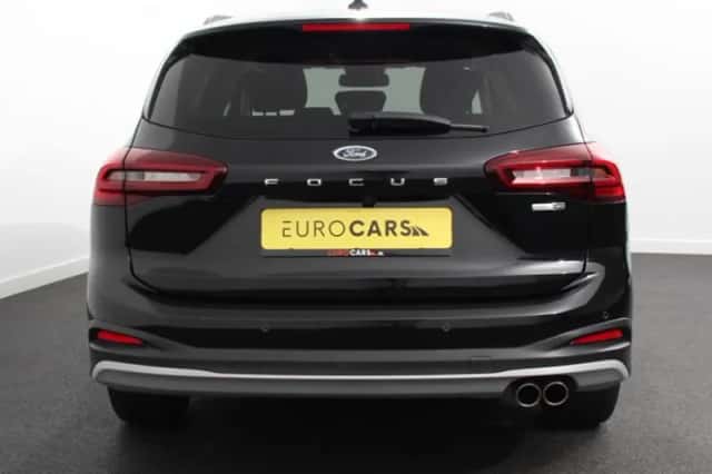 Ford Focus (2024) thumbnail 5