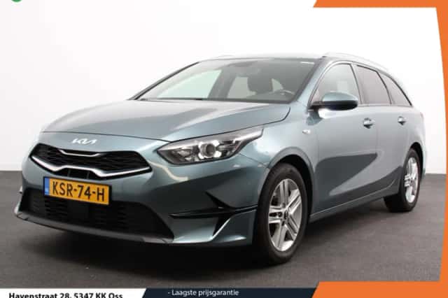 Kia Ceed (2023) thumbnail 1
