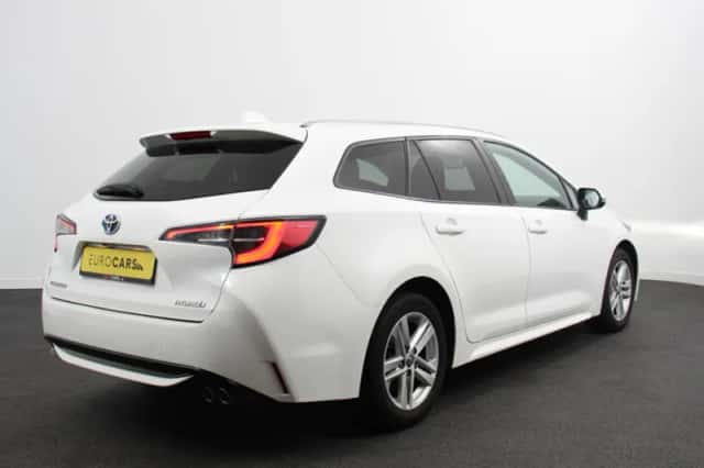Toyota Corolla (2022) thumbnail 4