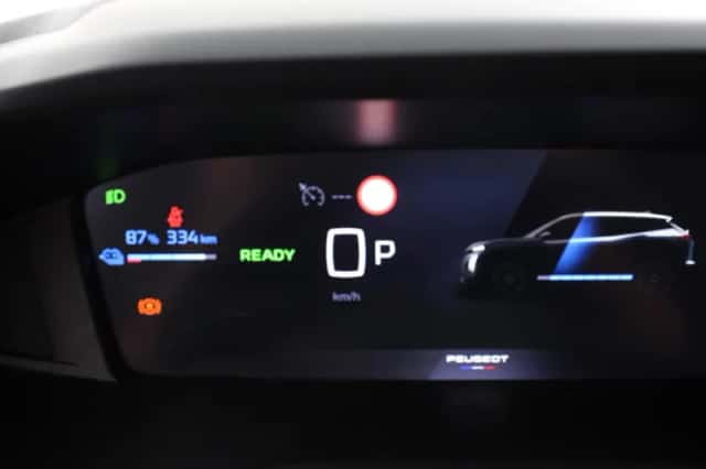 Peugeot e-2008 (2025) thumbnail 2
