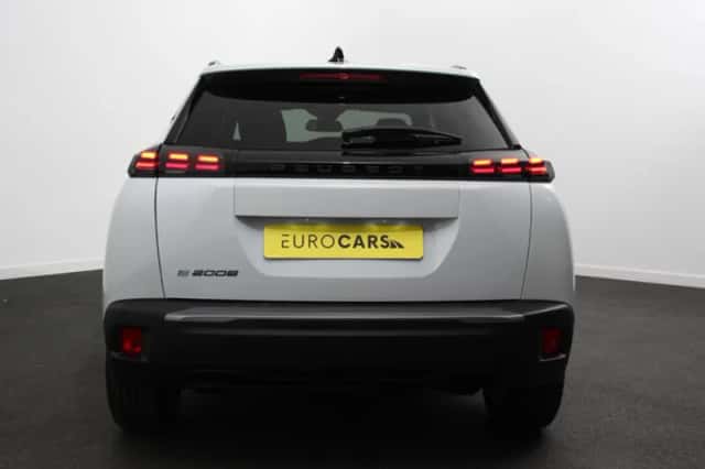 Peugeot e-2008 (2025) thumbnail 4