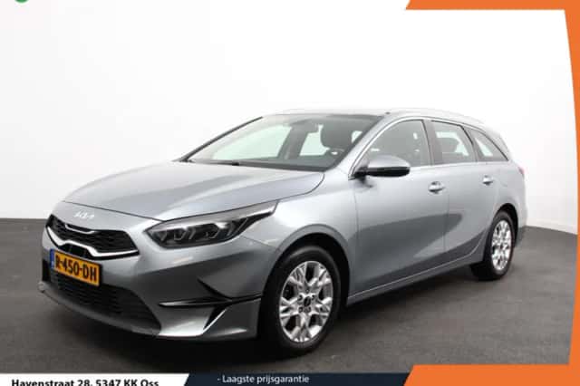 Kia Ceed (2022) thumbnail 1