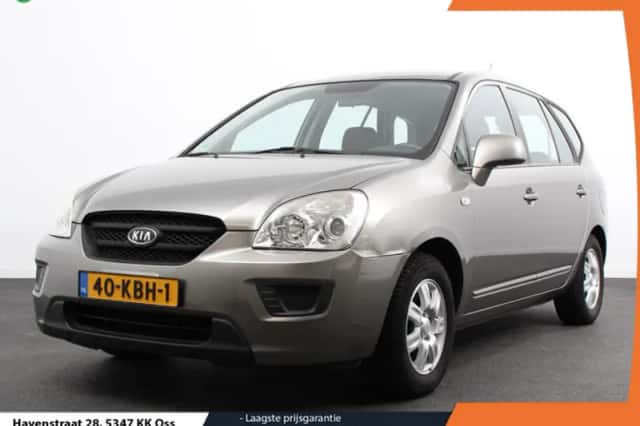 Kia Carens (2009) thumbnail 1