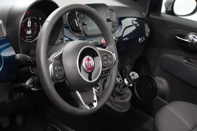 Fiat 500C (2024) thumbnail 2