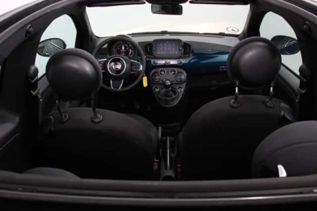 Fiat 500C (2024) thumbnail 3