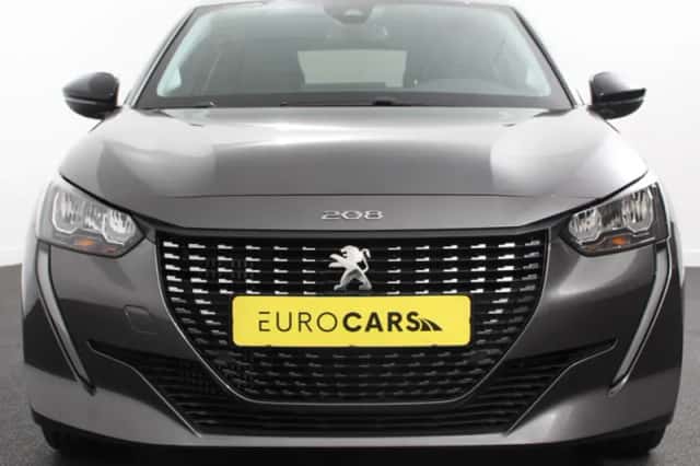 Peugeot 208 (2023) thumbnail 4