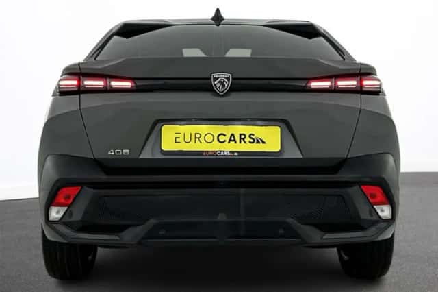 Peugeot 408 (2024) thumbnail 5