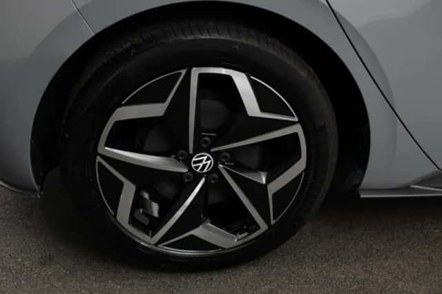 Volkswagen ID.3 (2021) thumbnail 3