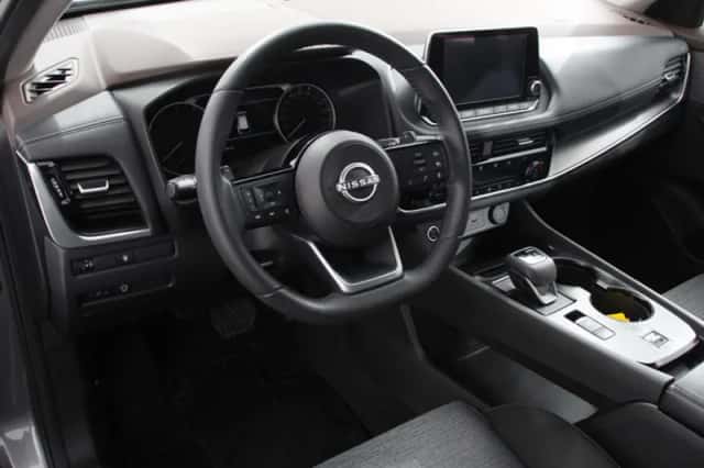 Nissan X-Trail (2024) thumbnail 2