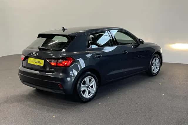 Audi A1 (2023) thumbnail 5