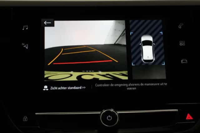 Opel Corsa (2023) thumbnail 3