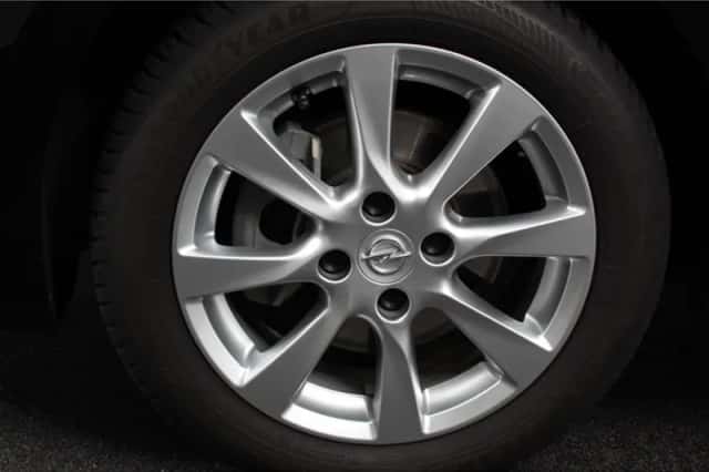 Opel Corsa (2023) thumbnail 4