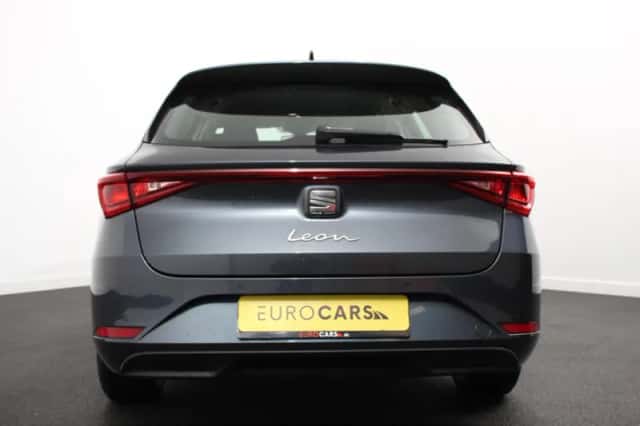 SEAT Leon (2021) thumbnail 5