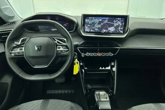 Peugeot 208 (2025) thumbnail 2