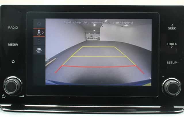 Kia Ceed Sportswagon (2022) thumbnail 4