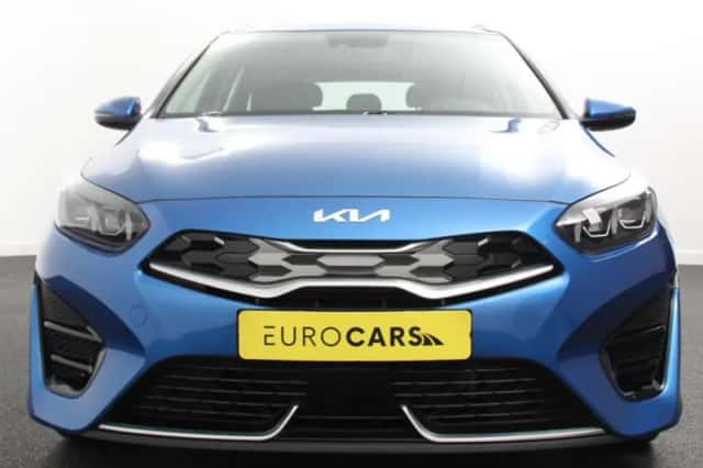 Kia Ceed Sportswagon (2022) thumbnail 5