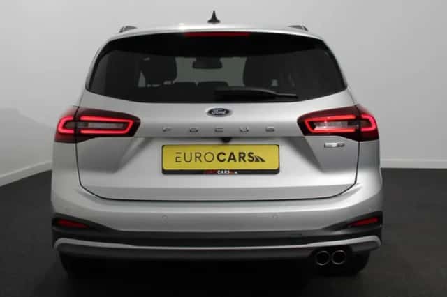 Ford Focus (2024) thumbnail 5