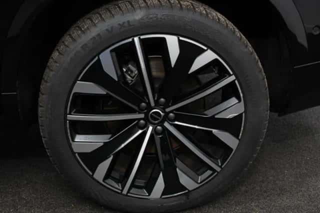 Volvo XC90 (2025) thumbnail 3