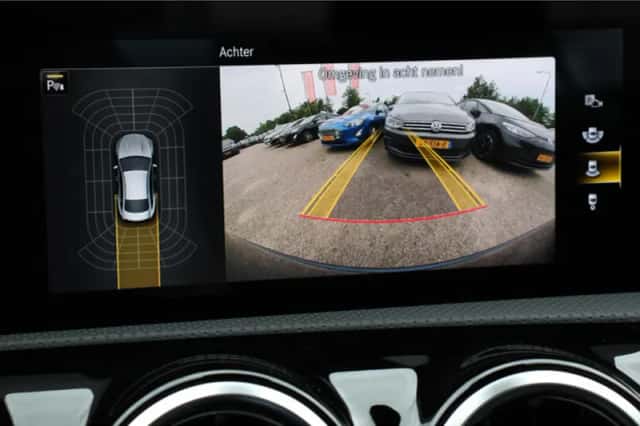 Mercedes-Benz CLA-Klasse (2021) thumbnail 2