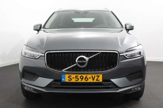 Volvo XC60 (2020) thumbnail 4