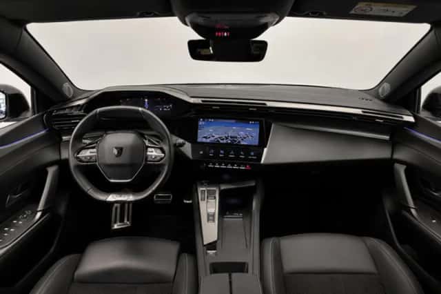 Peugeot 308 (2024) thumbnail 2