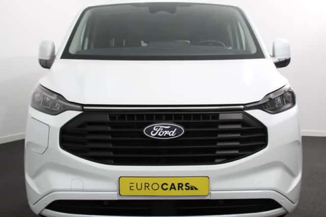 Ford Transit Custom (2025) thumbnail 4