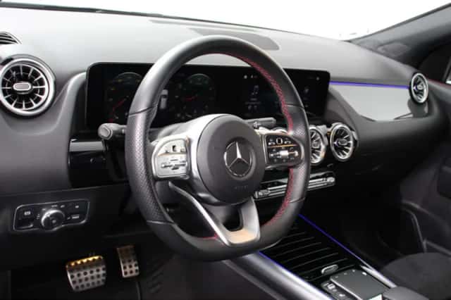 Mercedes-Benz GLA-Klasse (2021) thumbnail 2
