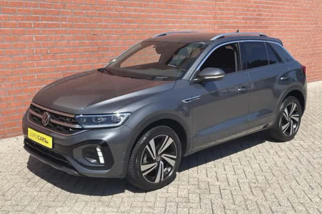 Volkswagen T-Roc (2023) thumbnail 2