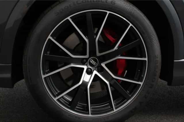 Audi Q8 (2021) thumbnail 3