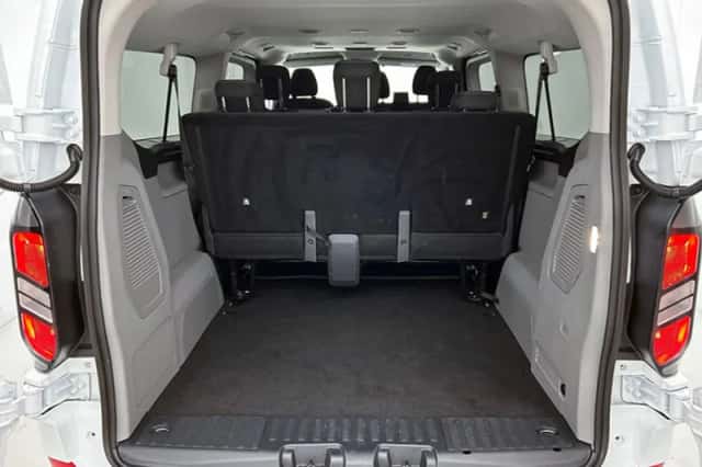 Ford Transit Custom (2025) thumbnail 3