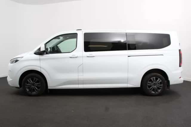 Ford E-Transit Custom (2025) thumbnail 6