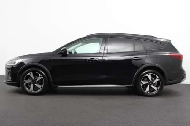 Ford Focus (2024) thumbnail 5