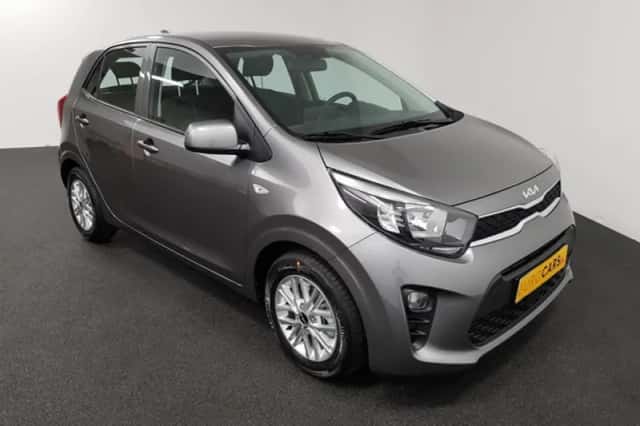 Kia Picanto (2022) thumbnail 3