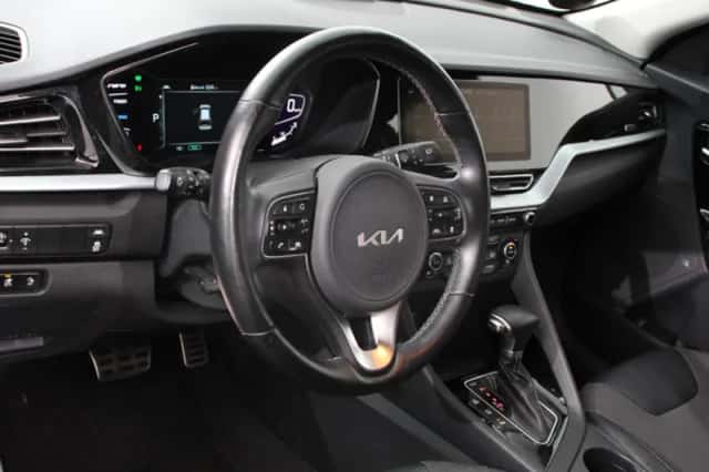 Kia Niro (2022) thumbnail 2