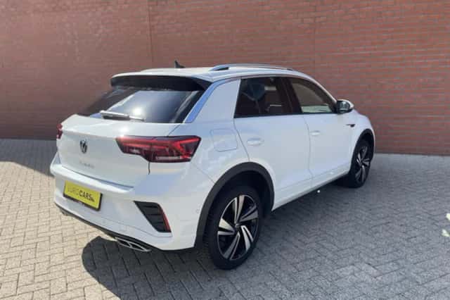 Volkswagen T-Roc (2023) thumbnail 5