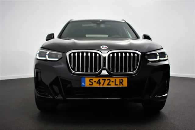 BMW X3 (2023) thumbnail 4