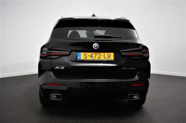 BMW X3 (2023) thumbnail 5