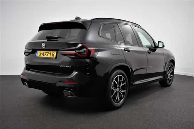 BMW X3 (2023) thumbnail 6
