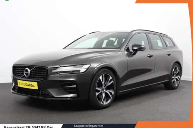 Volvo V60 (2022) thumbnail 1