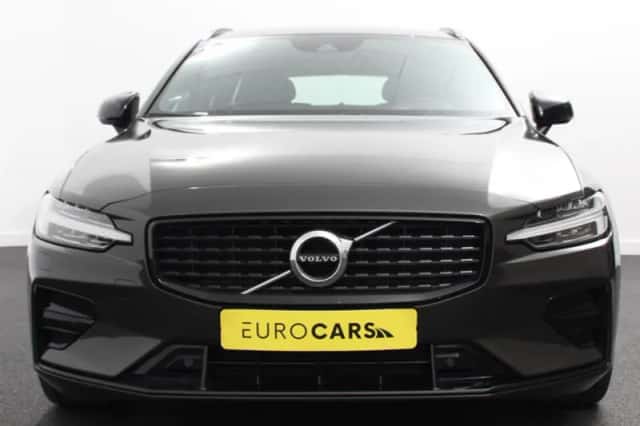 Volvo V60 (2022) thumbnail 4