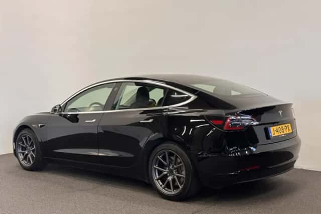 Tesla Model 3 (2020) thumbnail 5
