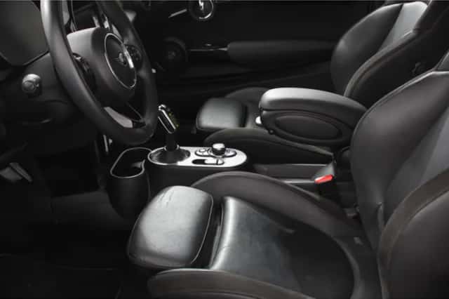 MINI Cooper (2020) thumbnail 2