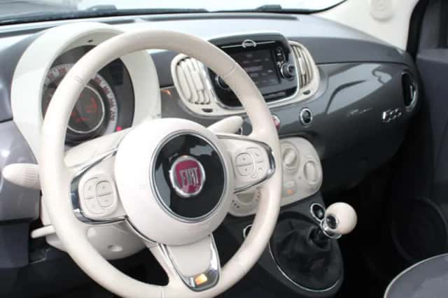 Fiat 500 (2016) thumbnail 2