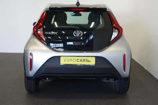 Toyota Aygo X (2024) thumbnail 4
